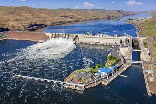 Seattle Times Dam Breaching Assessment